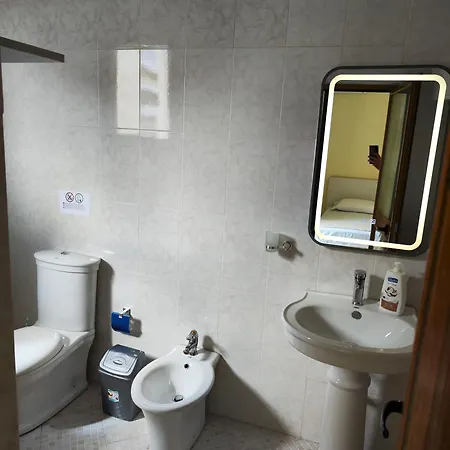 Sunny Side Apartament *
