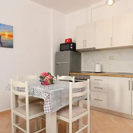 Apartment Sunny Side *